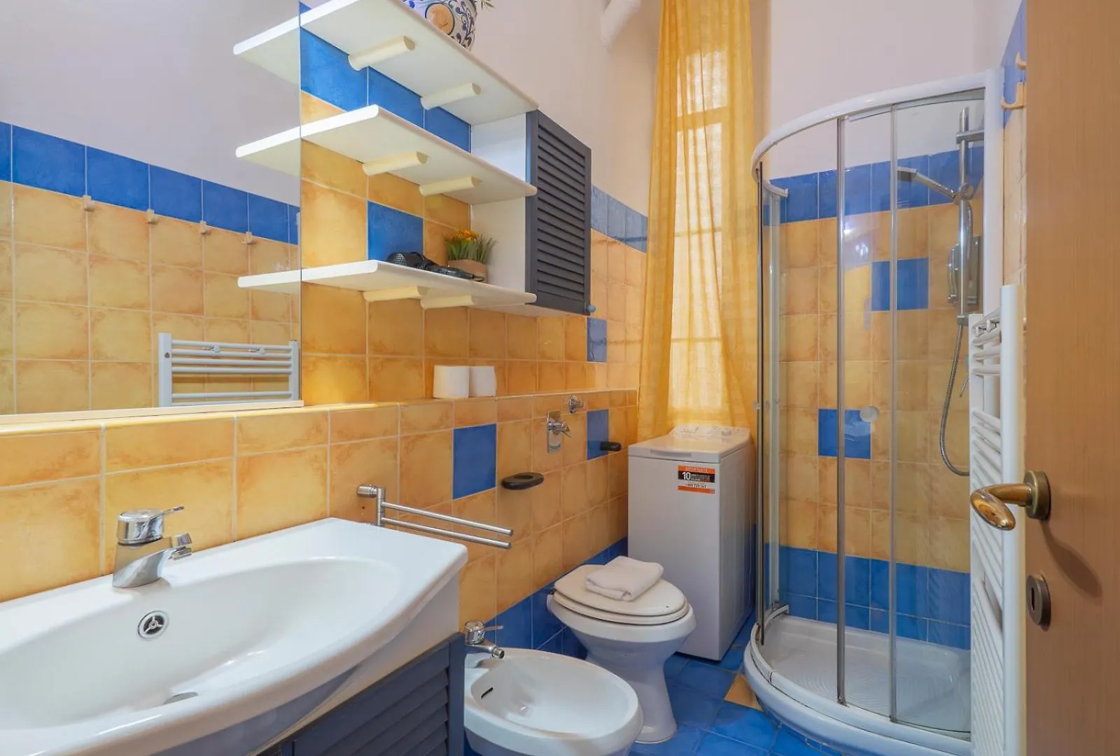New Apartment In Downtown Close To Duomo Mailand