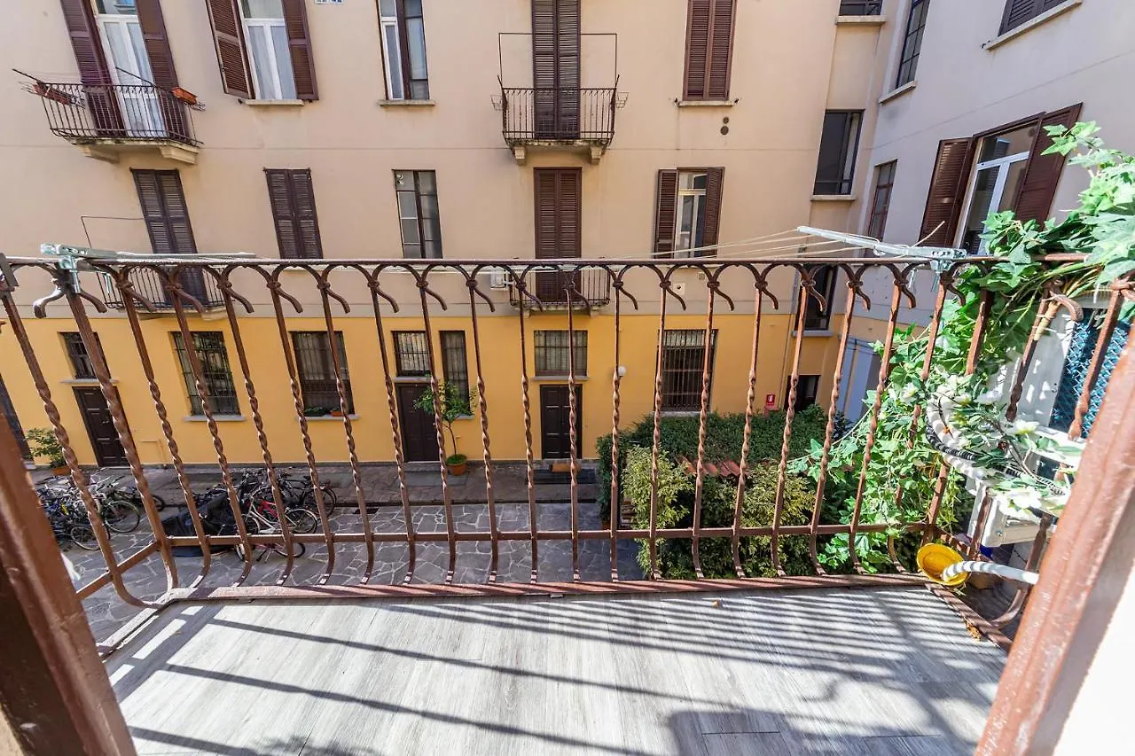New Apartment In Downtown Close To Duomo Milánó